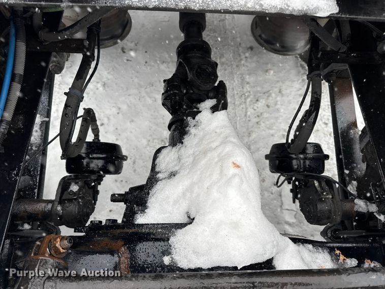 image for item DW6683 2016 Freightliner Cascadia semi truck