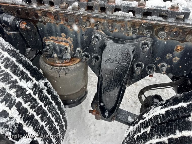 image for item DW6683 2016 Freightliner Cascadia semi truck