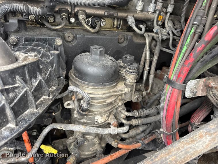 image for item DW6683 2016 Freightliner Cascadia semi truck