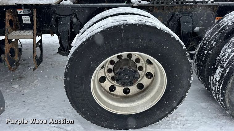 image for item DW6683 2016 Freightliner Cascadia semi truck