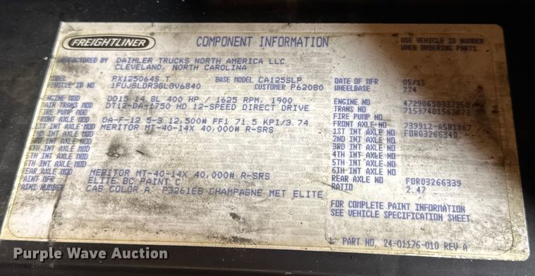 image for item DW6683 2016 Freightliner Cascadia semi truck