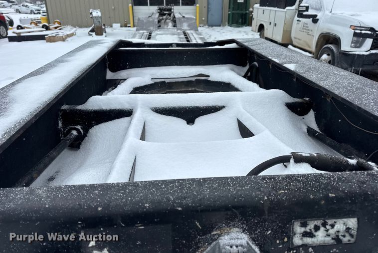 image for item DW6685 2007 Eager Beaver 50GSL-PT lowboy equipment trailer