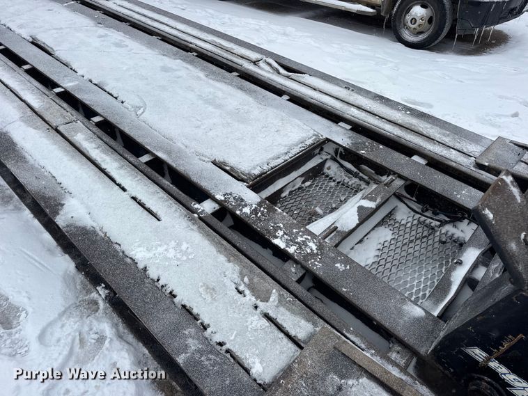 image for item DW6685 2007 Eager Beaver 50GSL-PT lowboy equipment trailer