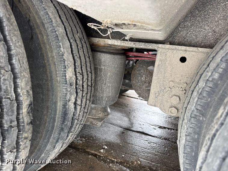 image for item DW6685 2007 Eager Beaver 50GSL-PT lowboy equipment trailer