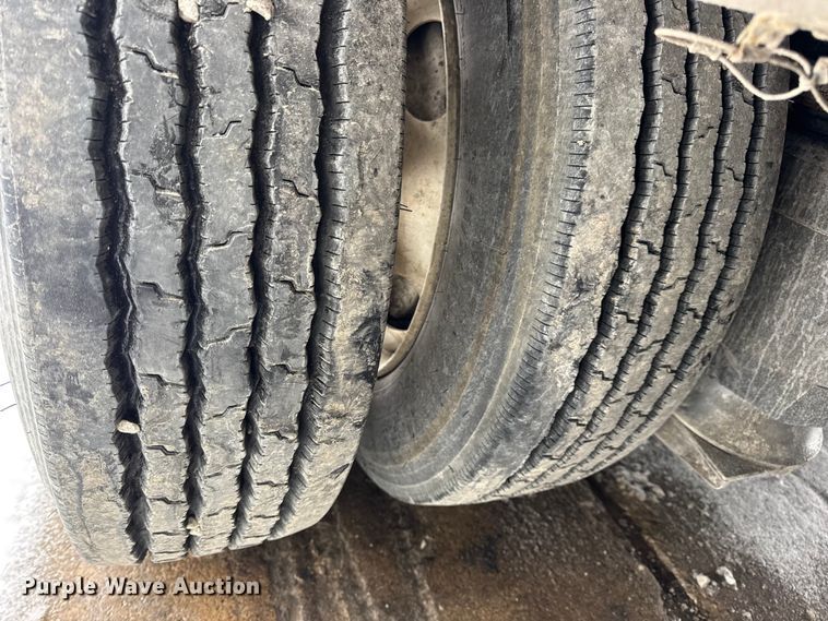 image for item DW6685 2007 Eager Beaver 50GSL-PT lowboy equipment trailer