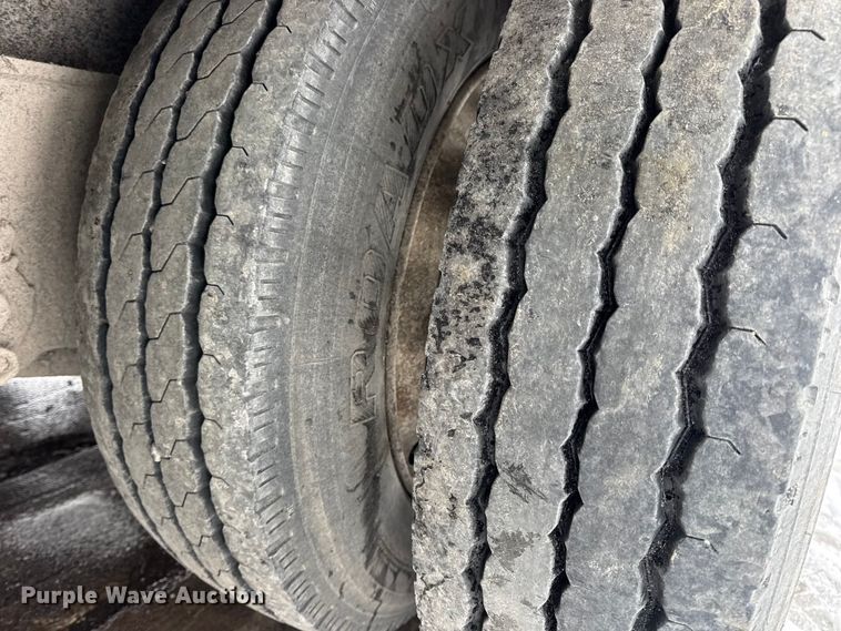 image for item DW6685 2007 Eager Beaver 50GSL-PT lowboy equipment trailer