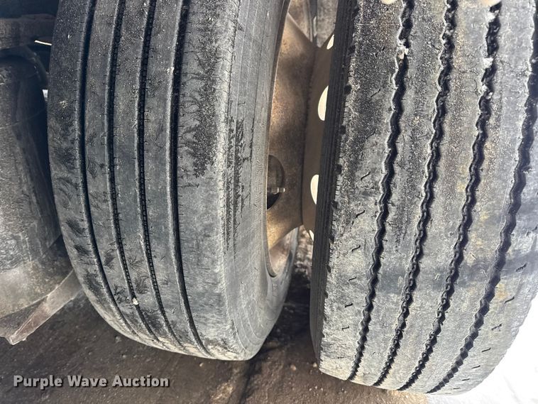 image for item DW6685 2007 Eager Beaver 50GSL-PT lowboy equipment trailer