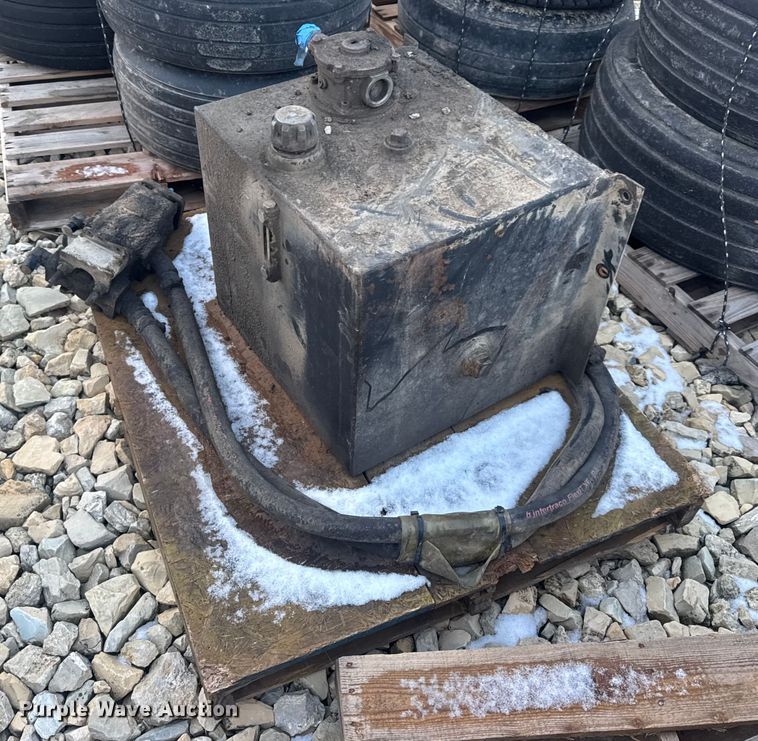 image for item DW6697 Truck parts