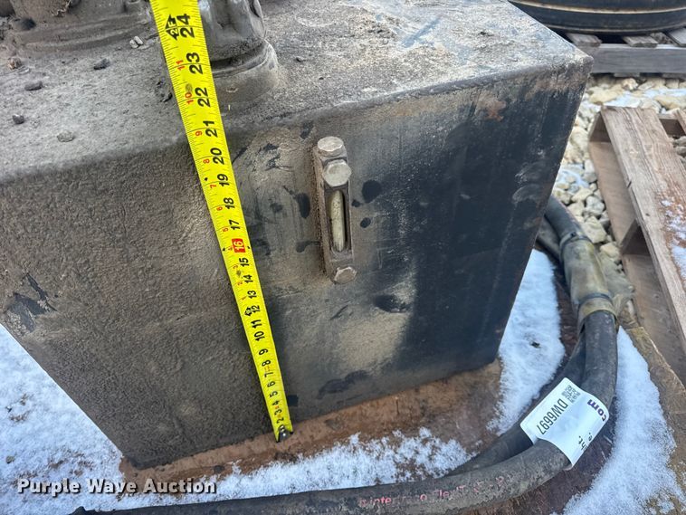 image for item DW6697 Truck parts