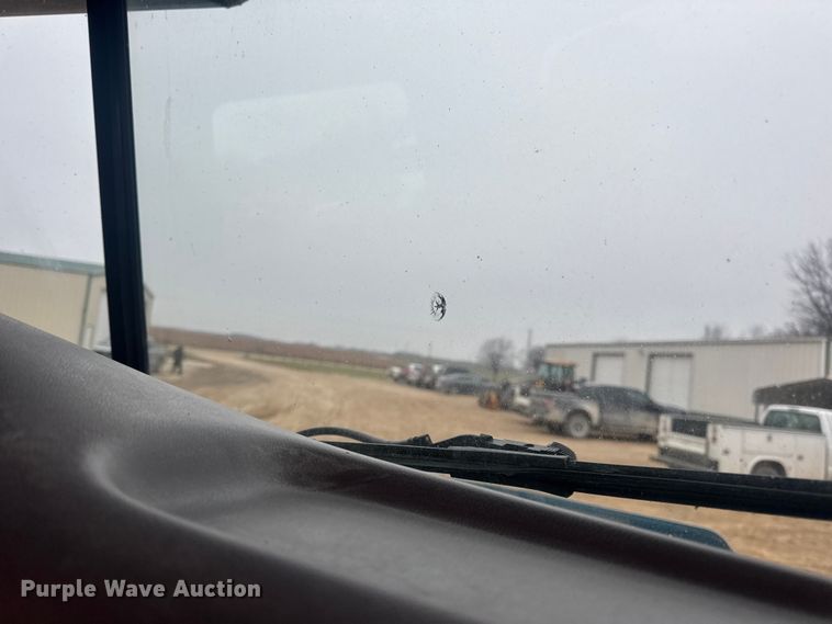 image for item DW6739 2006 Peterbilt 378 semi truck