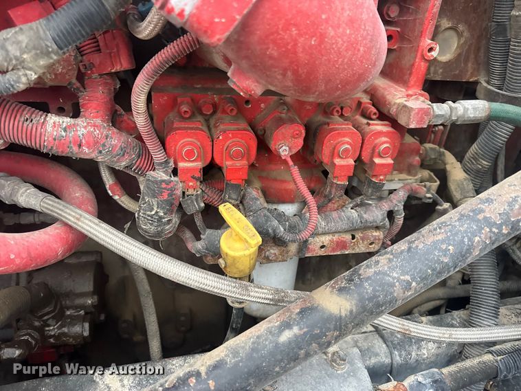 image for item DW6739 2006 Peterbilt 378 semi truck