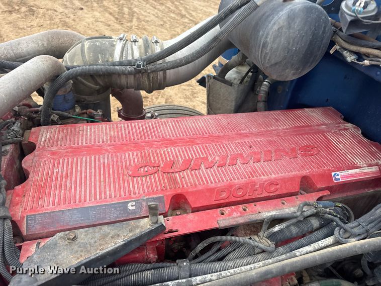 image for item DW6739 2006 Peterbilt 378 semi truck