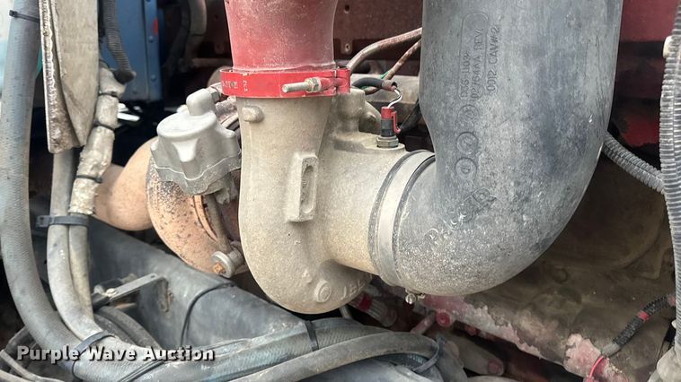 image for item DW6739 2006 Peterbilt 378 semi truck