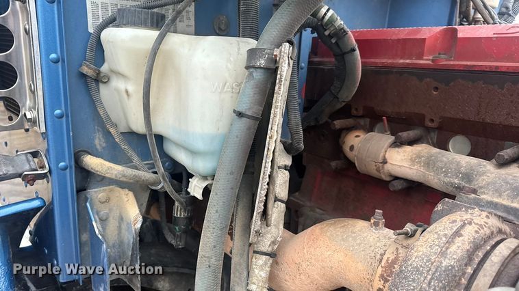 image for item DW6739 2006 Peterbilt 378 semi truck