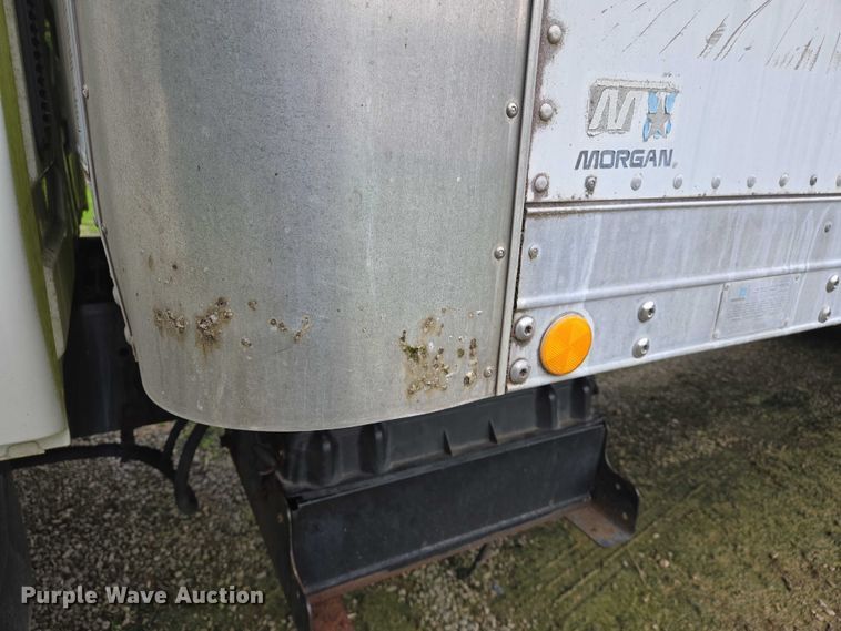 image for item DW7054 2003 International 4200 box truck