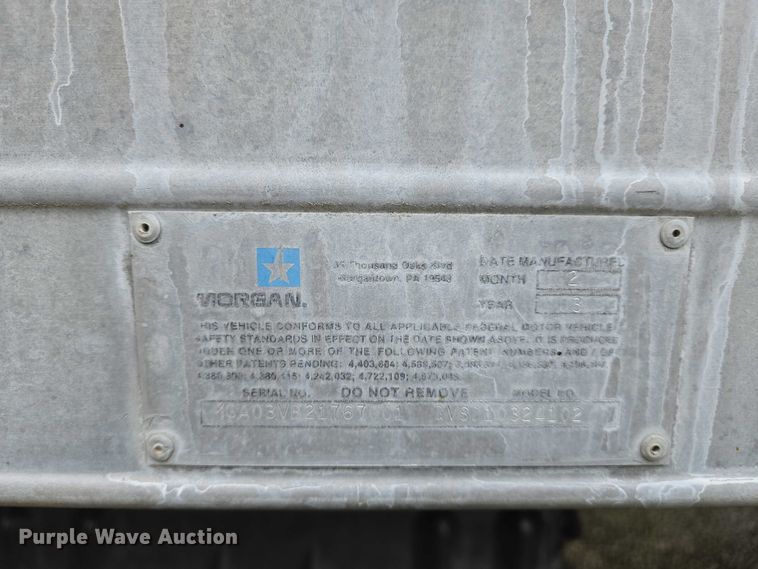 image for item DW7054 2003 International 4200 box truck