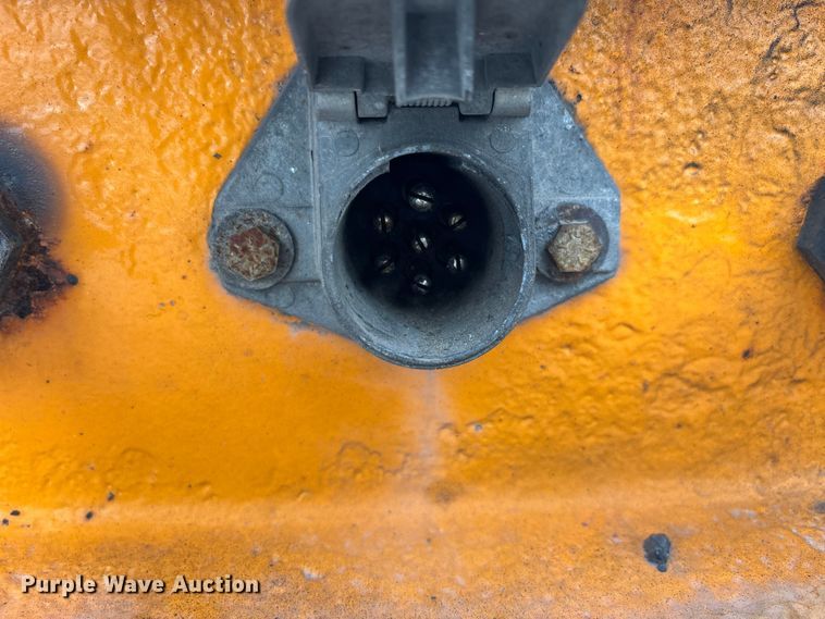 image for item DW7320 2003 Delavan Industries DDT car carrier