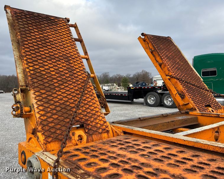 image for item DW7320 2003 Delavan Industries DDT car carrier