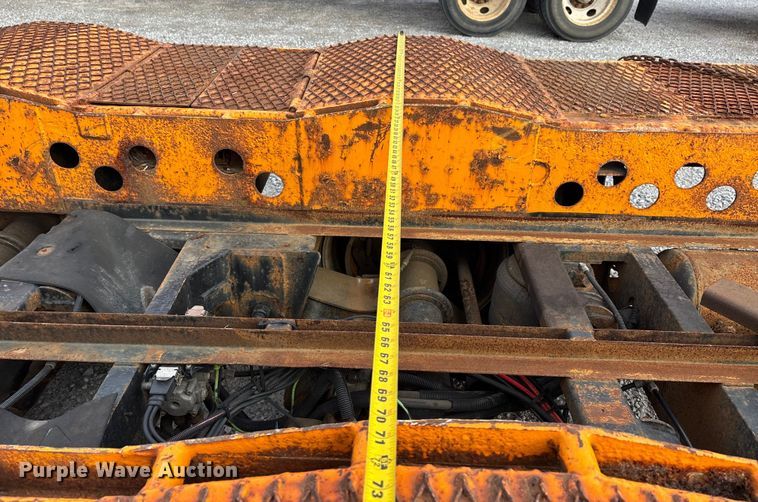 image for item DW7320 2003 Delavan Industries DDT car carrier