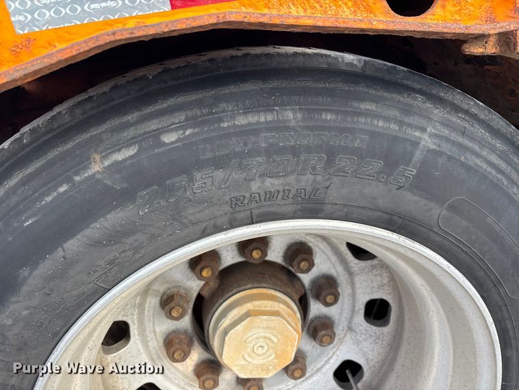 image for item DW7320 2003 Delavan Industries DDT car carrier