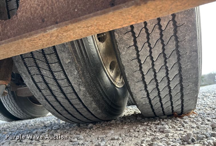 image for item DW7320 2003 Delavan Industries DDT car carrier