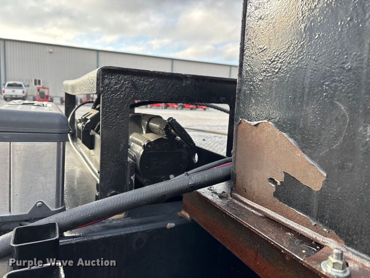 image for item DW7321 2013 Ledwell & Sons Enterprises drop deck hydraulic tail equipment trailer