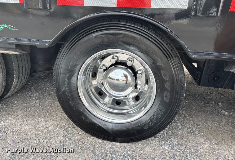 image for item DW7321 2013 Ledwell & Sons Enterprises drop deck hydraulic tail equipment trailer