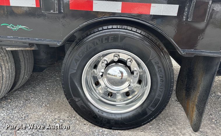 image for item DW7321 2013 Ledwell & Sons Enterprises drop deck hydraulic tail equipment trailer