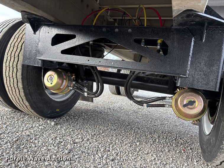 image for item DW7322 2008 Reitnour flatbed trailer