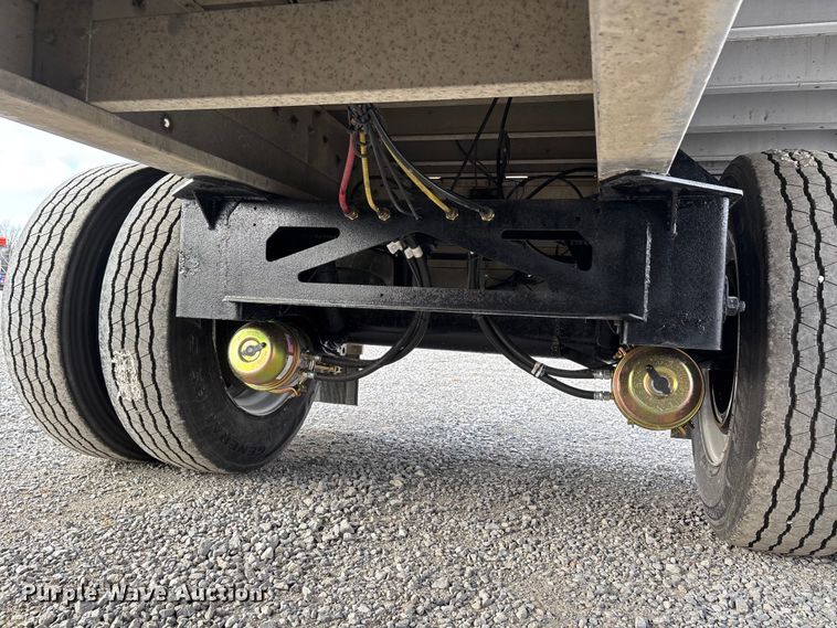 image for item DW7322 2008 Reitnour flatbed trailer