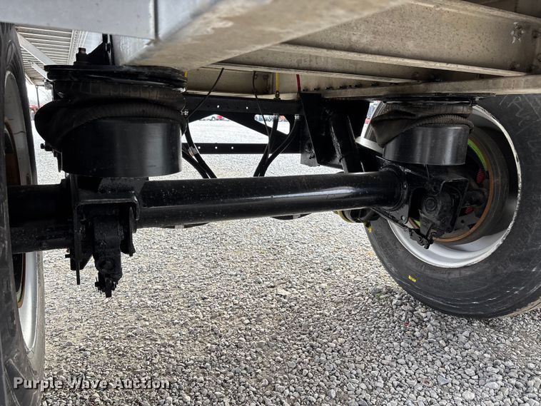 image for item DW7322 2008 Reitnour flatbed trailer