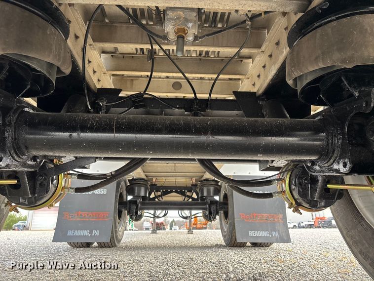 image for item DW7322 2008 Reitnour flatbed trailer