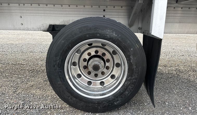 image for item DW7322 2008 Reitnour flatbed trailer