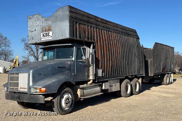 image for item DW7343 1991 International 9400 grapple truck 