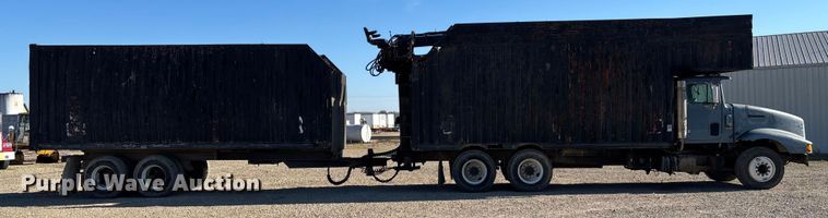 image for item DW7343 1991 International 9400 grapple truck 