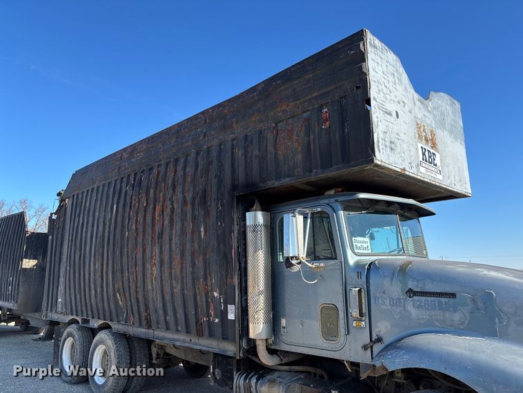 image for item DW7343 1991 International 9400 grapple truck 