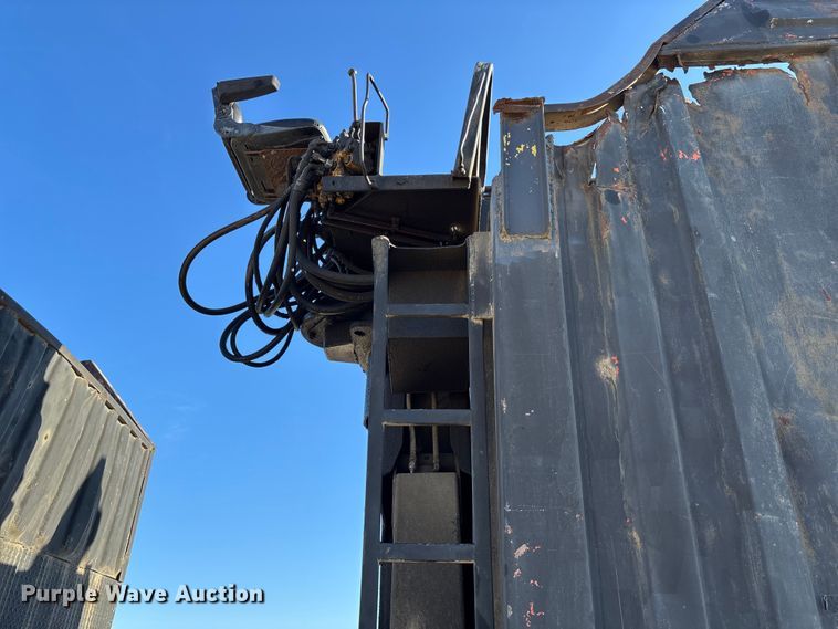 image for item DW7343 1991 International 9400 grapple truck 