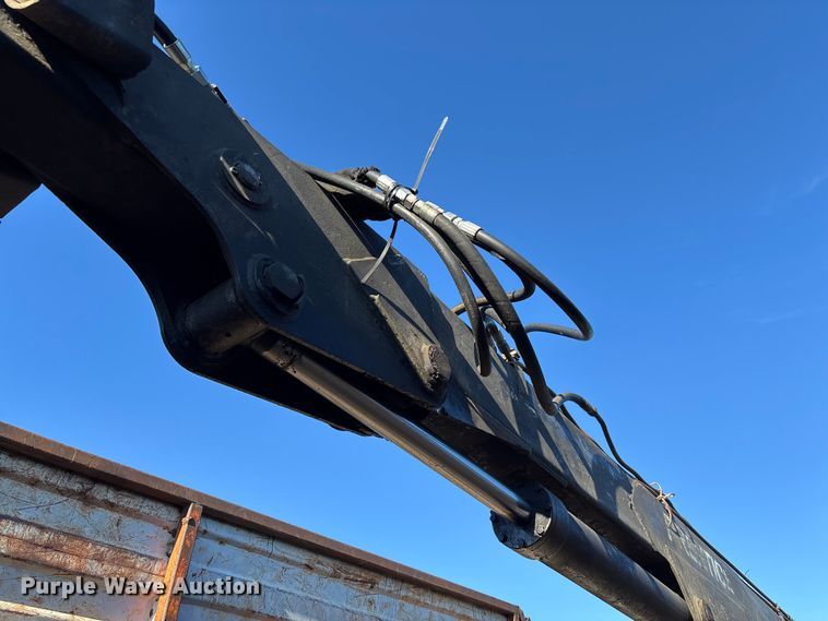 image for item DW7343 1991 International 9400 grapple truck 