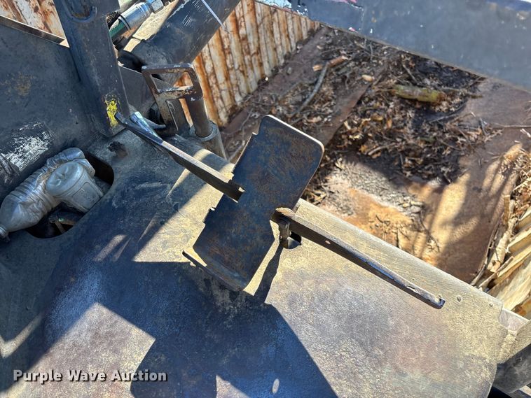 image for item DW7343 1991 International 9400 grapple truck 