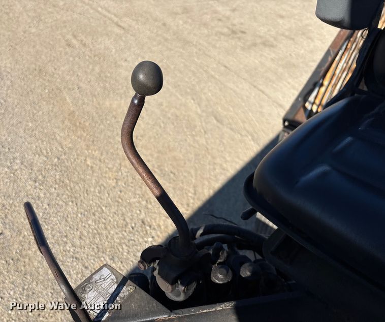 image for item DW7343 1991 International 9400 grapple truck 