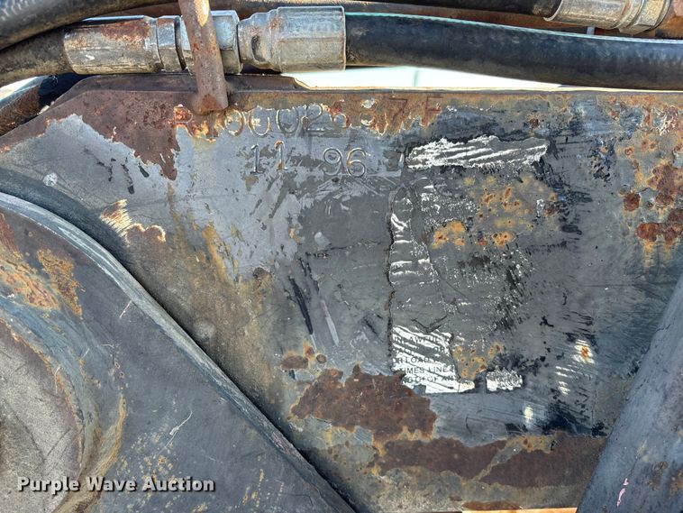 image for item DW7343 1991 International 9400 grapple truck 