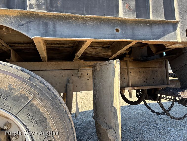 image for item DW7343 1991 International 9400 grapple truck 