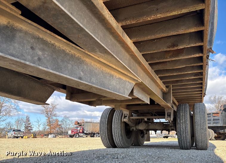 image for item DW7343 1991 International 9400 grapple truck 