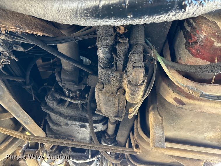 image for item DW7343 1991 International 9400 grapple truck 