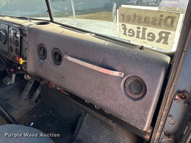 image for item DW7343 1991 International 9400 grapple truck 