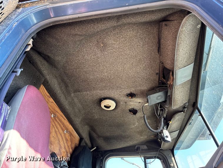 image for item DW7343 1991 International 9400 grapple truck 