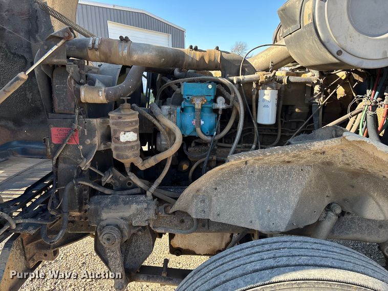 image for item DW7343 1991 International 9400 grapple truck 