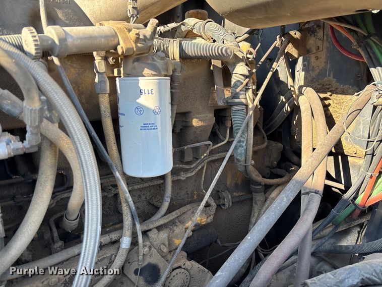 image for item DW7343 1991 International 9400 grapple truck 