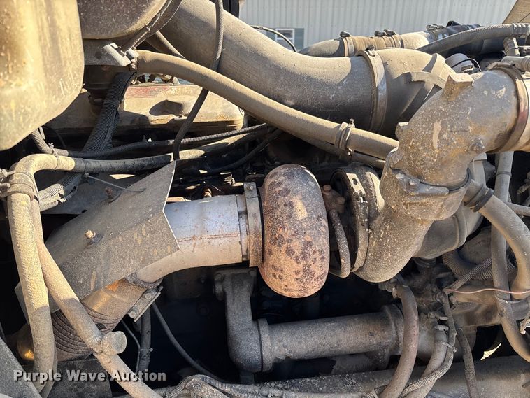 image for item DW7343 1991 International 9400 grapple truck 