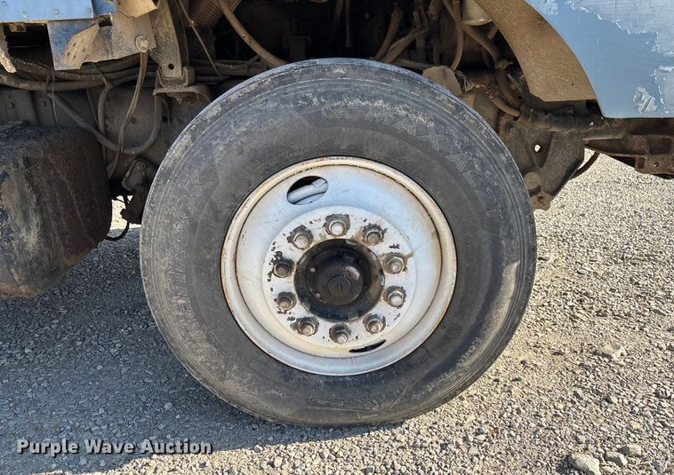 image for item DW7343 1991 International 9400 grapple truck 